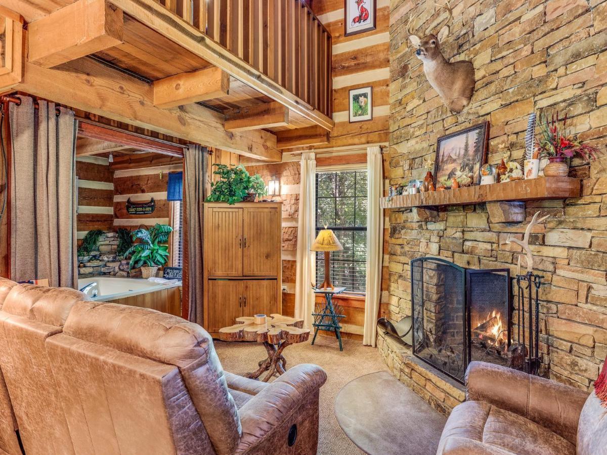 Fox Den Villa Гетлинбург Екстериор снимка