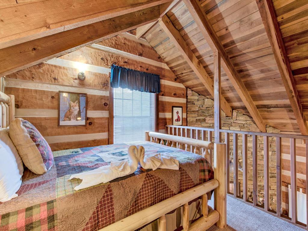 Fox Den Villa Гетлинбург Екстериор снимка