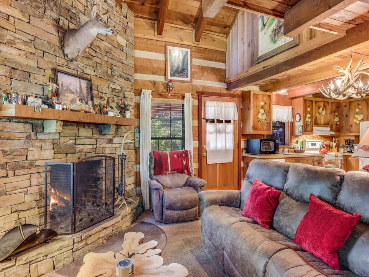 Fox Den Villa Гетлинбург Екстериор снимка
